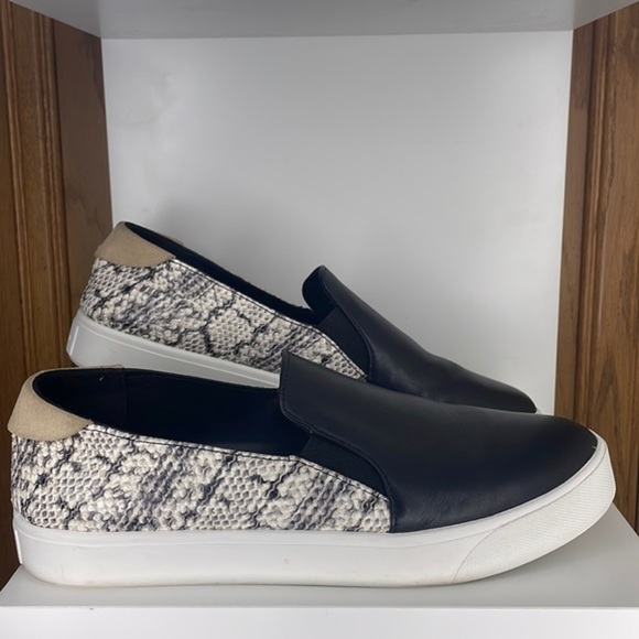 Cole Haan Shoes - 𝅺cole Haan Grandprø Snake scaled Fashion Flats - 11B